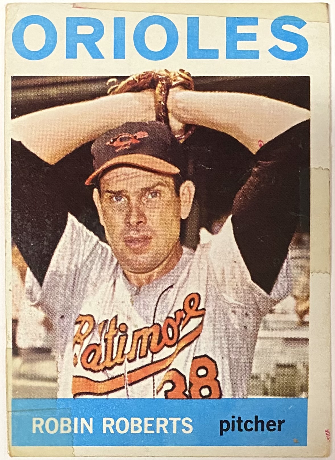 Robin Roberts 1964 Topps Baltimore Orioles Baseball Card Tape Marks