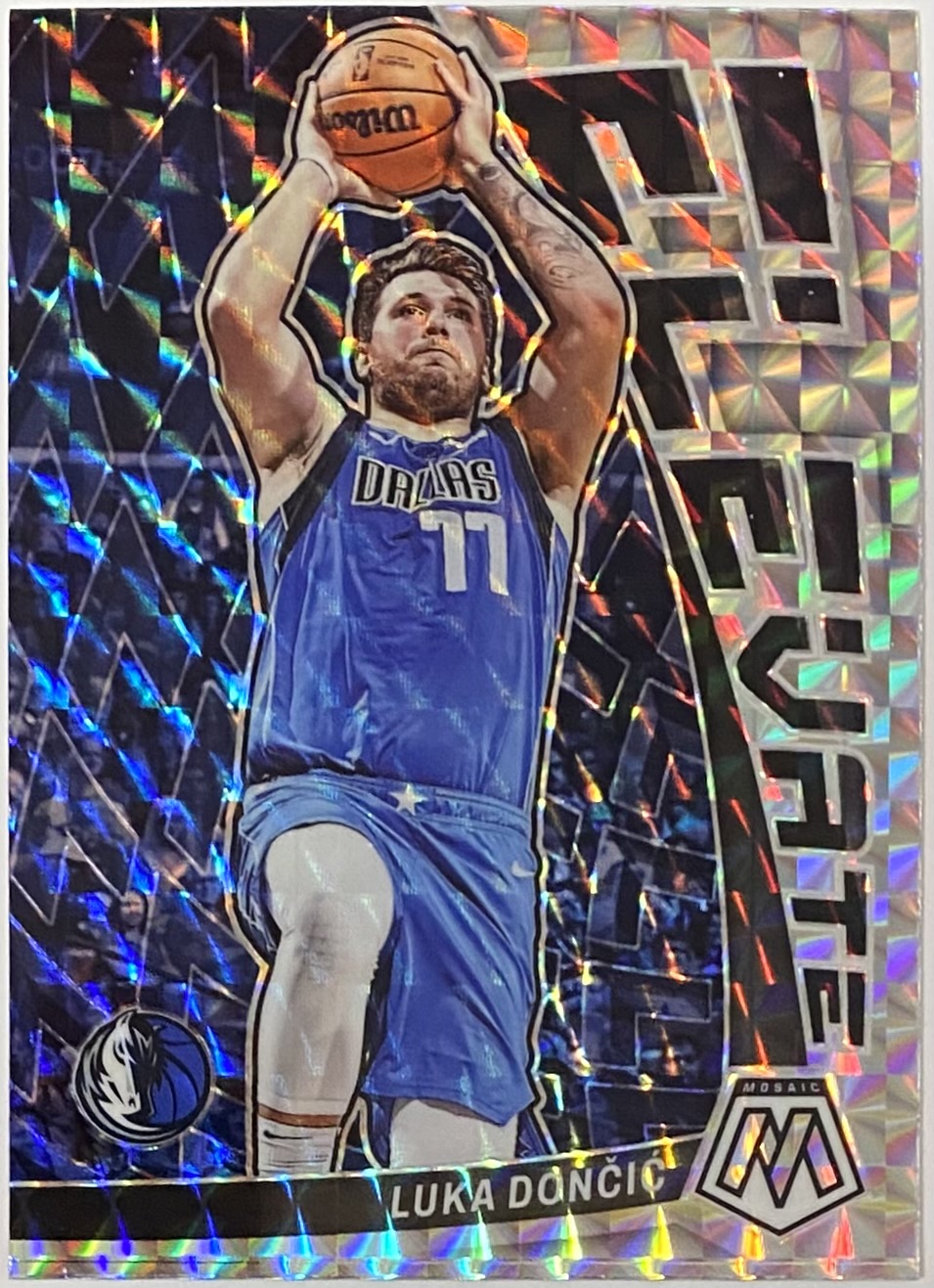 Luka Doncic 2022-23 Panini Mosaic Basketball Dallas Mavericks Elevate 