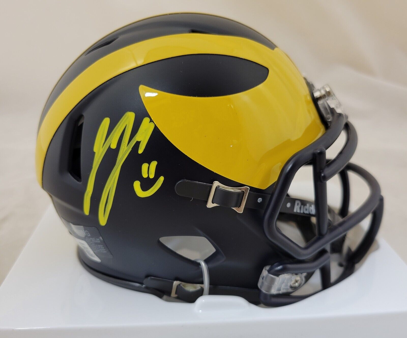 J.J. McCarthy Autographed Michigan Wolverines Football Speed Mini ...