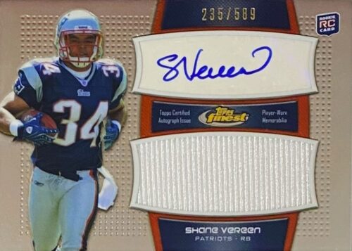 Shane Vereen Autographed 2011 Topps Finest New England Patriots Football Numbered Rookie Card w/Piece of Player-Worn Memorabilia (#538/589)